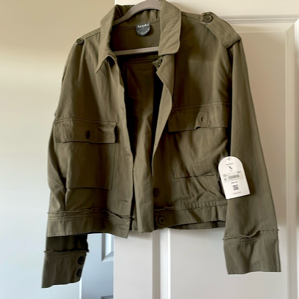 Arula army green jacket